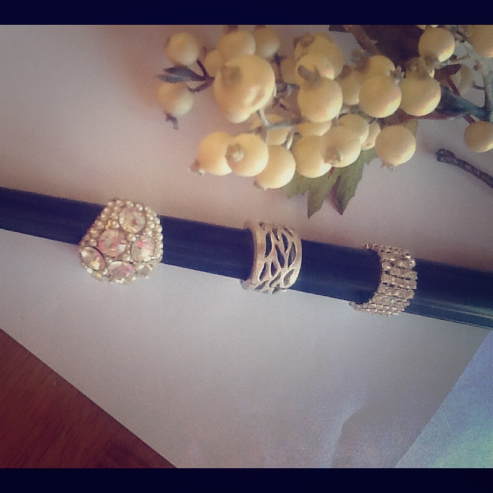 Stretchy rings